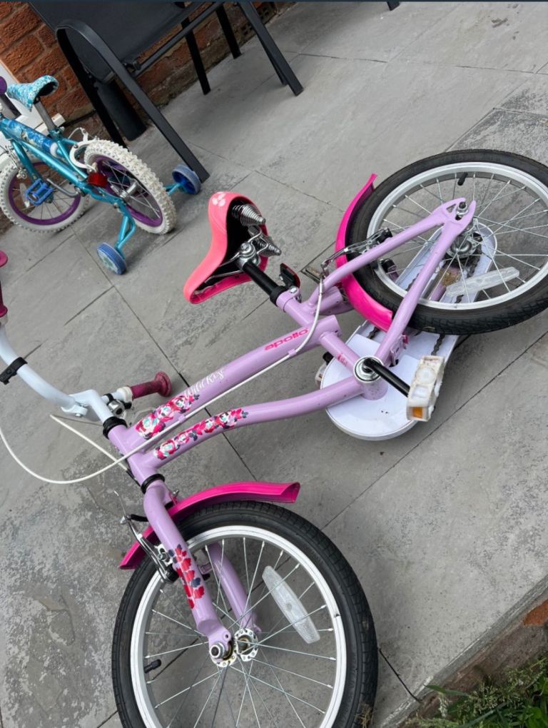 16” Apollo Pink white girls bike