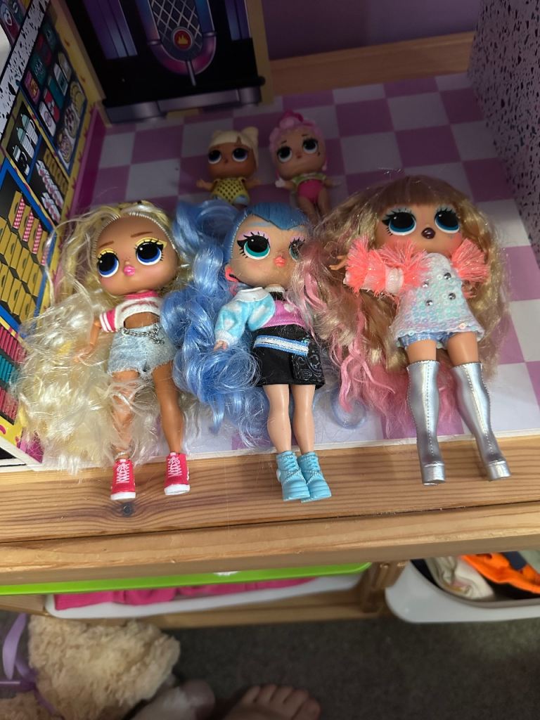 LOL dolls house 