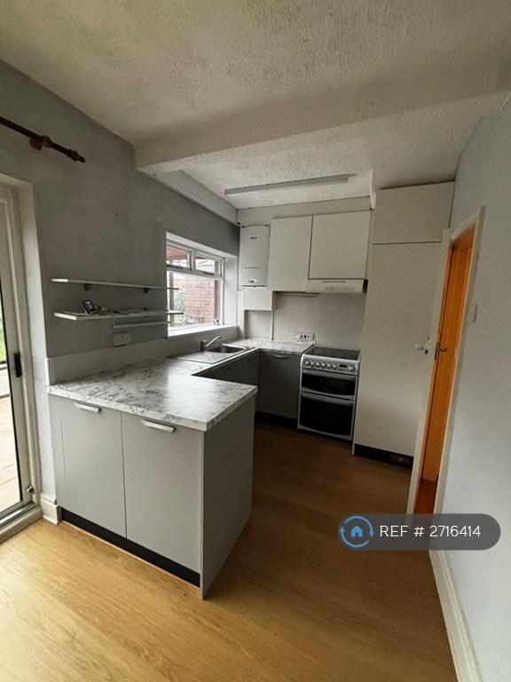 3 bedroom house in Railway Road, Chorley, PR6 (3 bed) (#2716414)