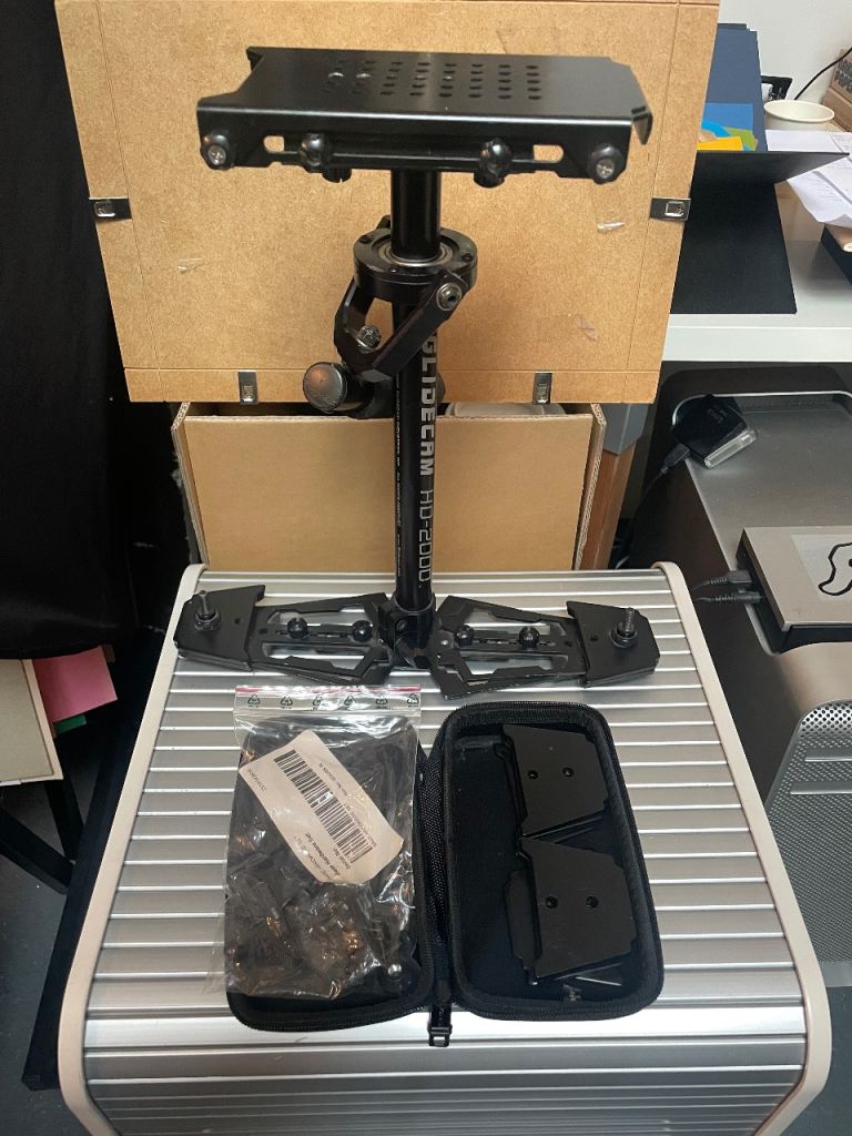 GLIDECAM HD-2000 with base hardware set 