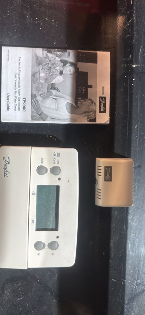 Danfoss TP9000 Programmable Room Thermostat + Hot Water Timer – Brand New