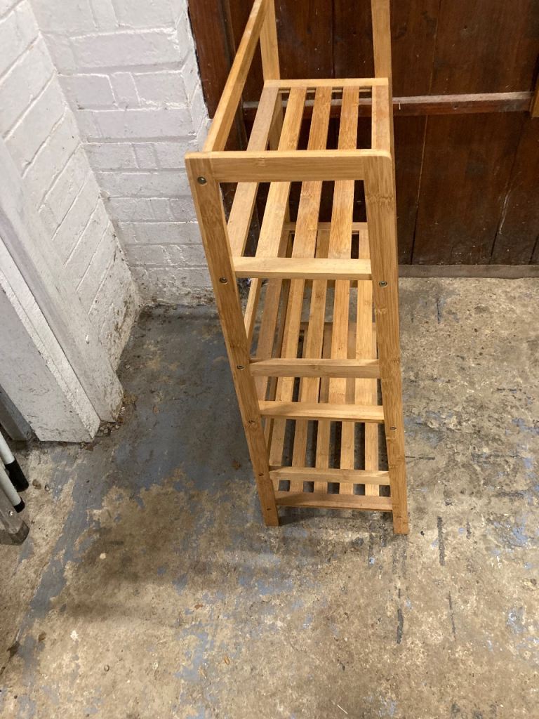 Free standing shelves