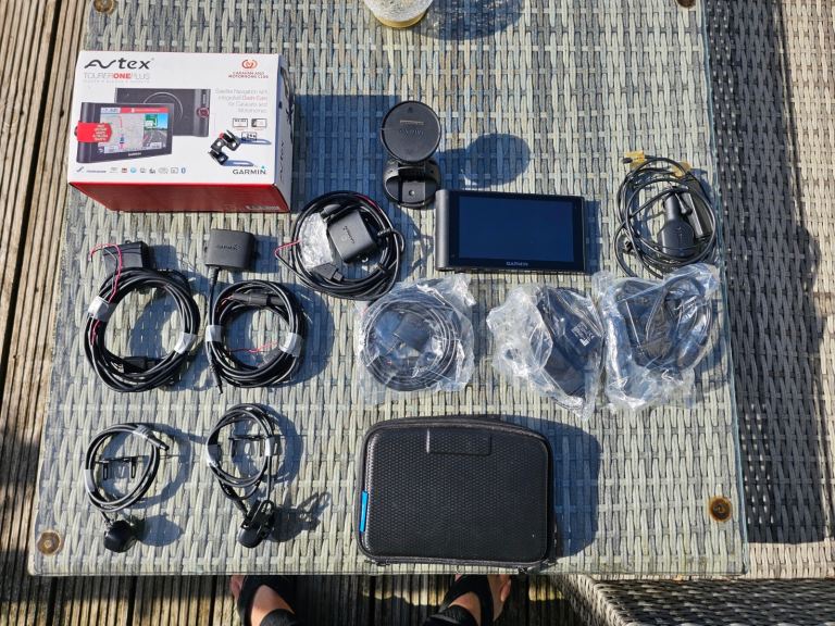 Avtex Tourer One Plus Caravan/Motorhome Sat Nav & Built-in Dash Cam Bundle