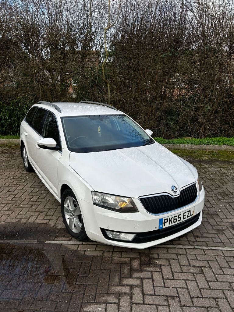 Skoda, OCTAVIA, Estate, 2015, Semi-Auto, 1598 (cc), 5 doors