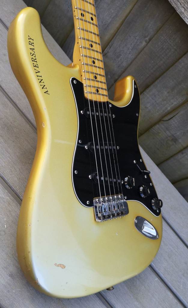 Fender 1979 anniversary stratocaster usa + case 
