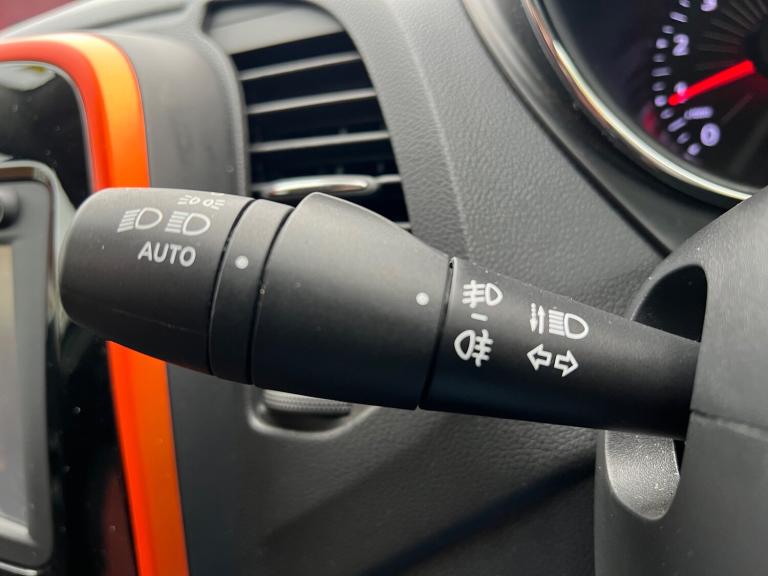 2017 Renault Captur 1.5 dCi ENERGY Dynamique S Nav SUV 5dr Diesel Manual Euro 6