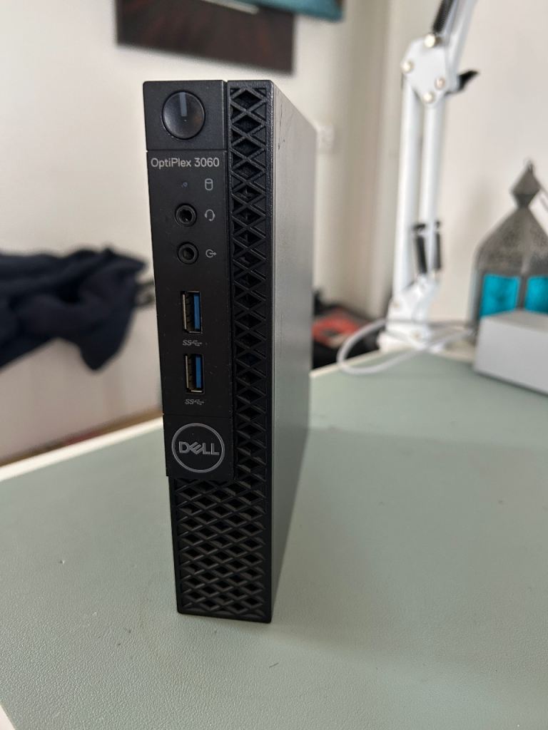 Dell win 11 i3 pc 240gb SSD
