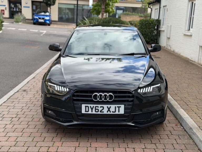 Audi, A4, Saloon, 2012, Manual, 1968 (cc), 4 doors