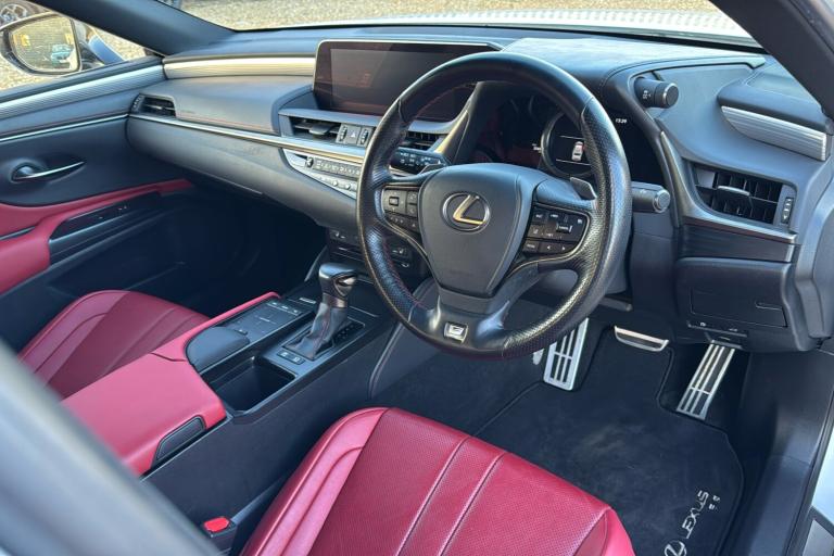  Lexus Es 2.5 300h F Sport Saloon 4dr Petrol Hybrid E CVT Euro 6 s/s 218 Ps