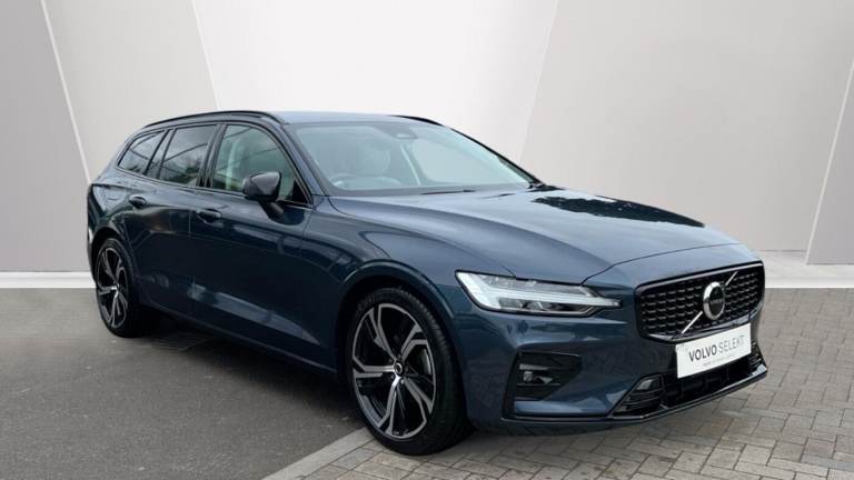2025 Volvo V60 2.0 B4P Plus Dark 5dr Auto (7 speed) Estate Petrol Automatic
