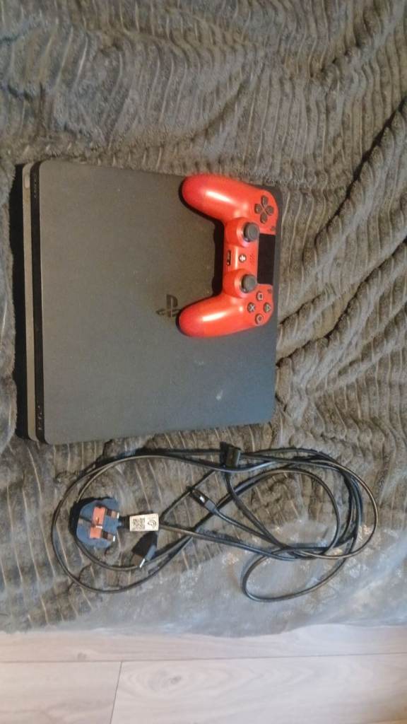 Ps4 console+controller must go still works just disc drive needs repaired