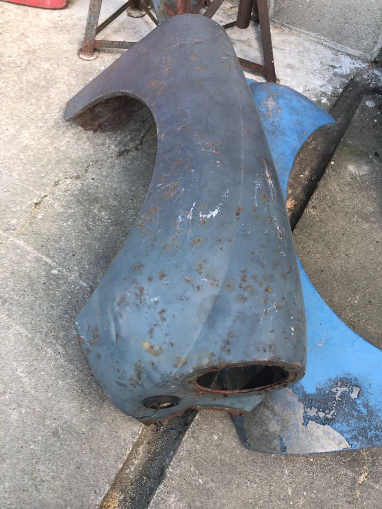 Morris minor Van o/s/f wing steel 