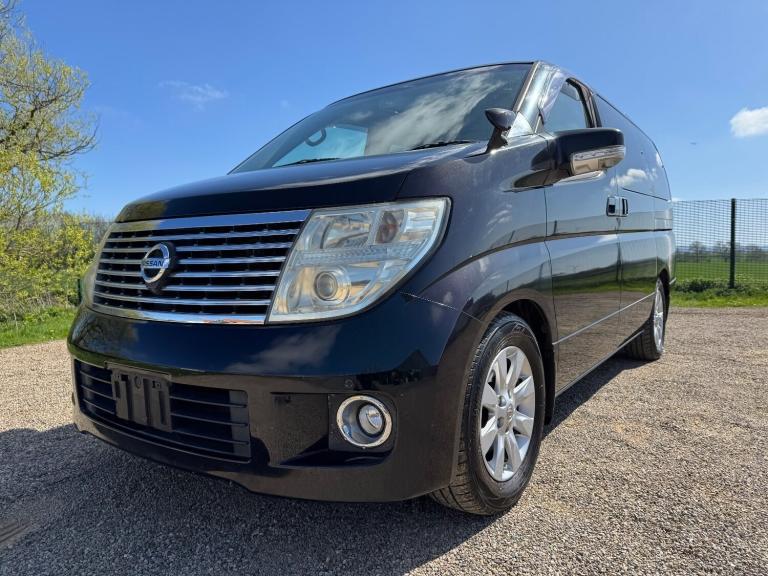 2010 Nissan Elgrand 3.5 XL AUTOMATIC * FULL LUXURY BUSINESS LEATHER * TWIN SUNROOFS * TWIN POWE  ...