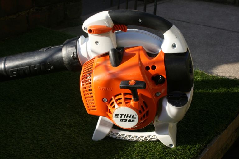 2023 Stihl BG86c garden blower like new