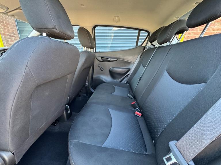 2017 Vauxhall Viva 1.0 SE 5dr HATCHBACK Petrol Manual