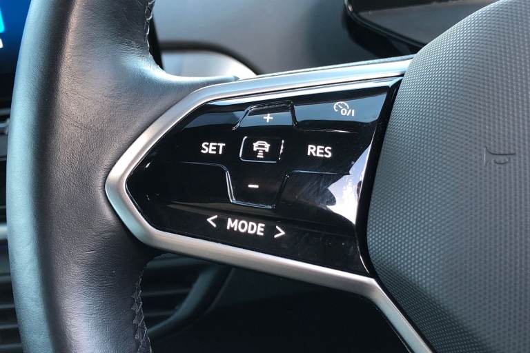 2022 Volkswagen ID.4 109kW Life Pure 52kWh 5dr Auto Estate ELECTRIC Automatic