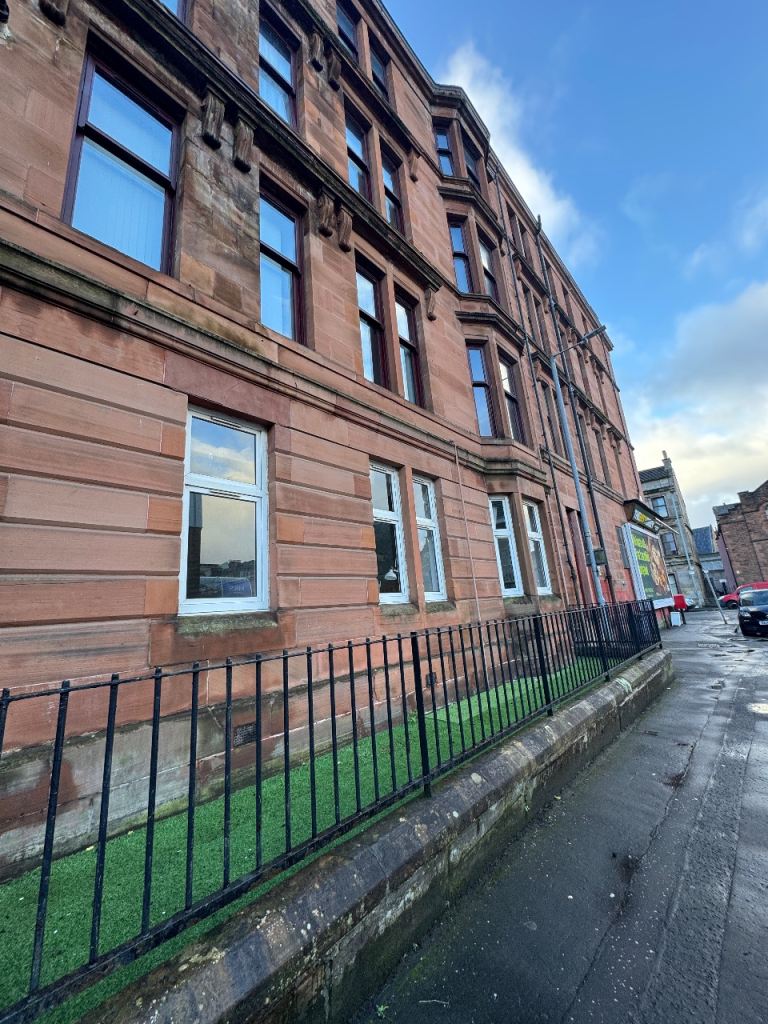   3 bedroom flat in Norval Street, Partick, West End, Glasgow, G11 7RX