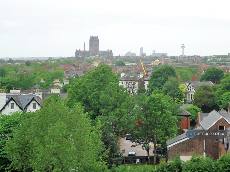 2 bedroom flat in Greenheys Road, Liverpool, L8 (2 bed) (#2993014)