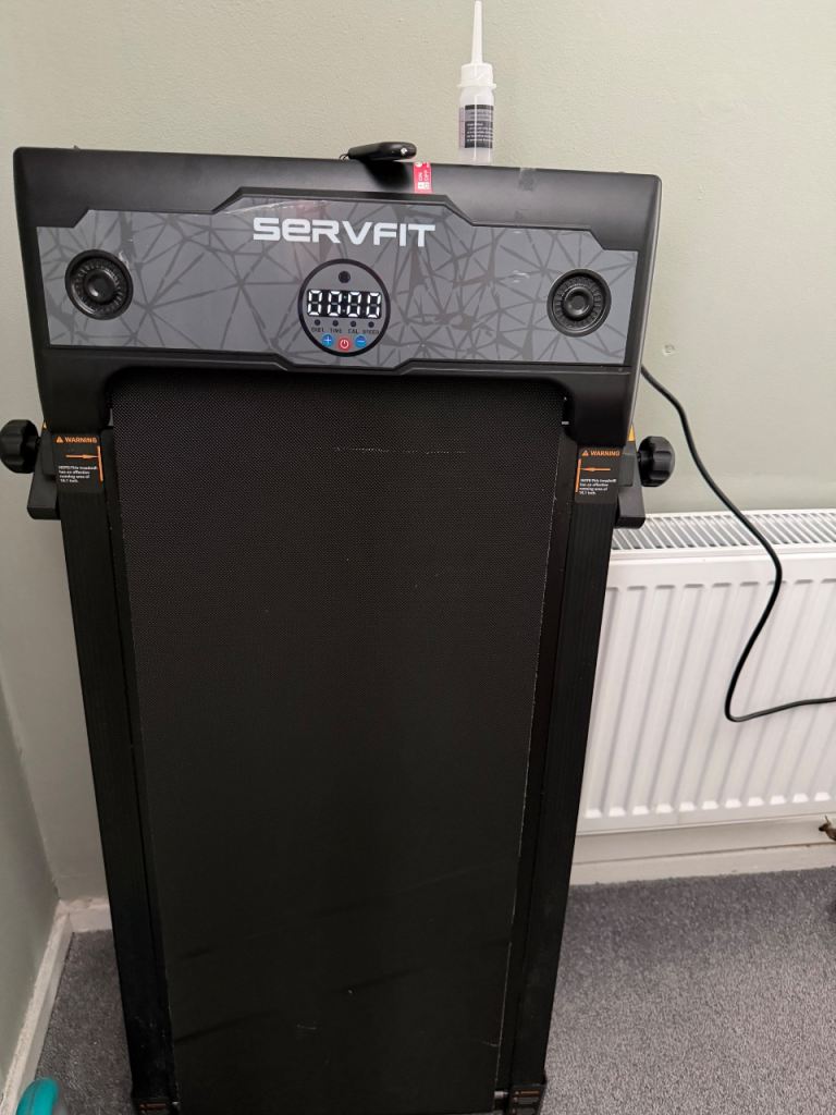 SERV FIT Treadmill – Black, Excellent Condition