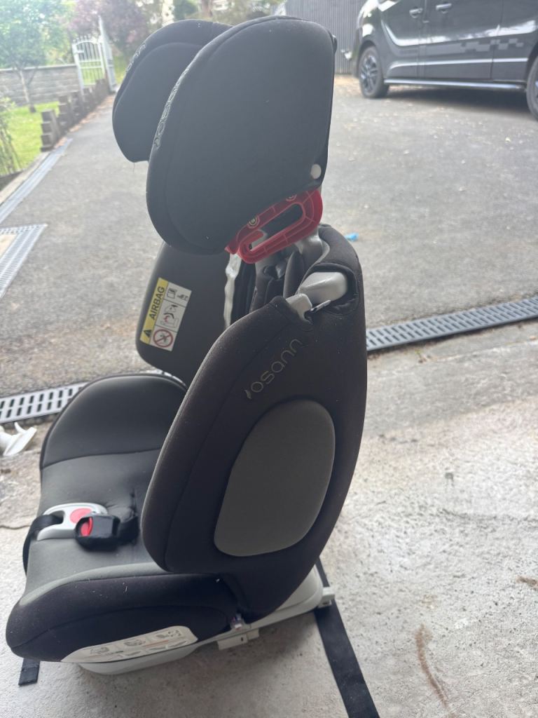 Child car seat 