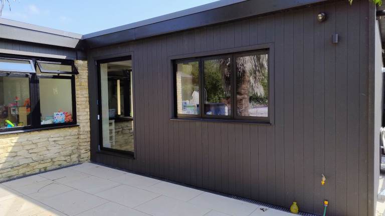 Back garden rooms shed 