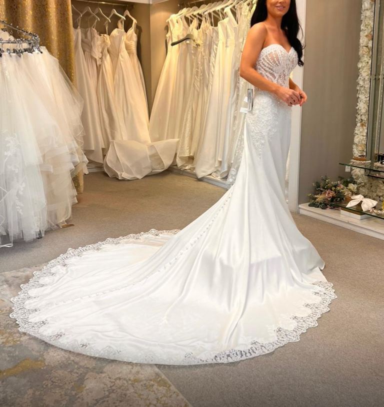 Maggie sottero wedding dress 