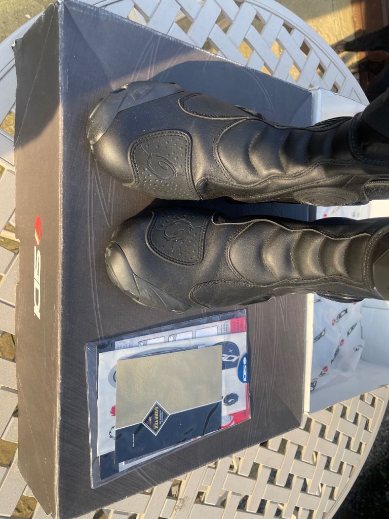 Size 12 Mens Sidi Motorbike boots