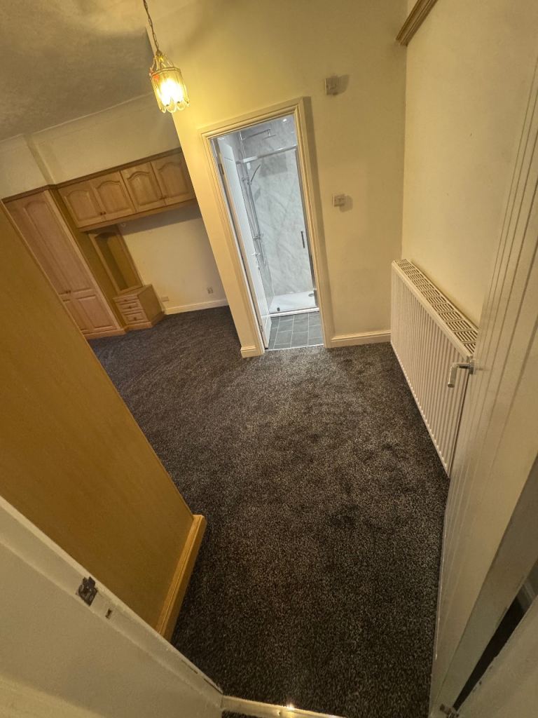 Council Tax inc in price, 5 Bed, 3 Bath newly Renovated, spacious Bungalow.