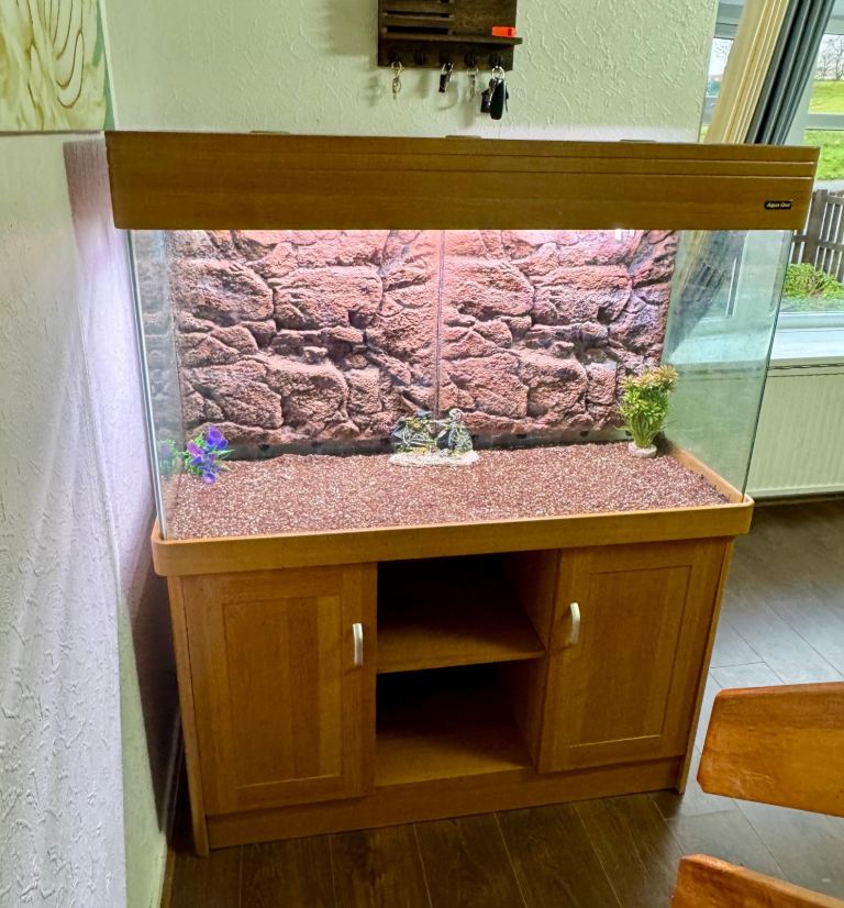 image for Fish tank with cabinet / Aqua one 4 feet 250L oak style 