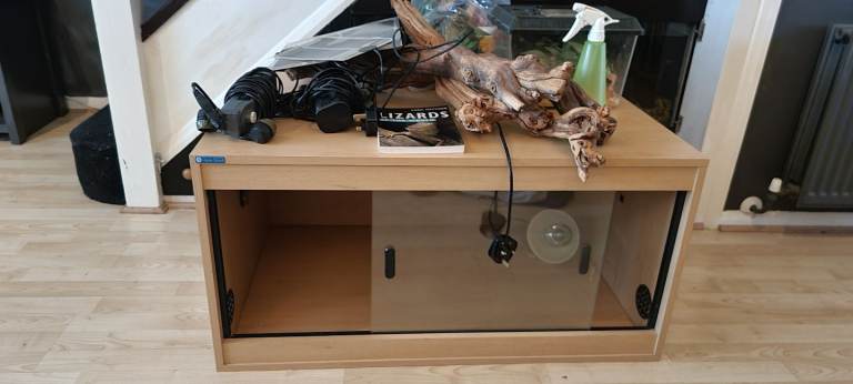36x18x24 Reptile vivarium