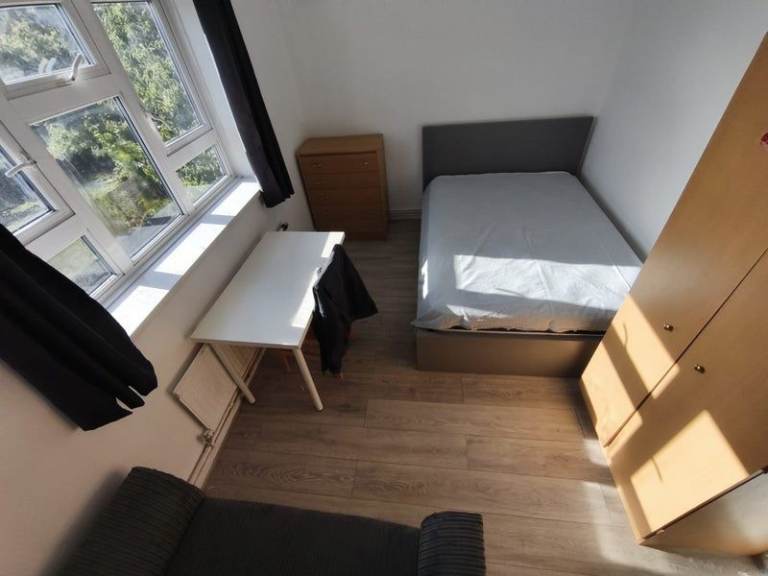 Large Double Room – Archway / Holloway (Zone 2)