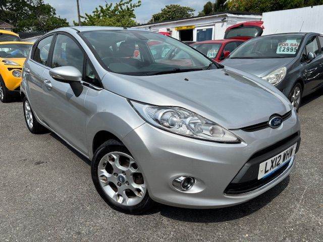 2012 Ford Fiesta Zetec 1.4 5dr **New MOT, Cheap To Run**