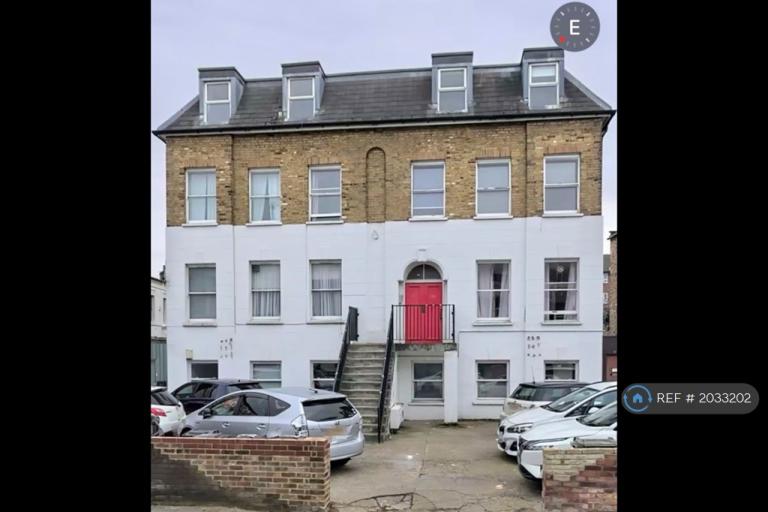 1 bedroom flat in Coldharbour Lane, London, SE5 (1 bed) (#2033202)