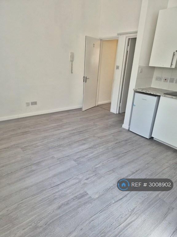 1 bedroom in Walm Lane, London, NW2 (#3008902)