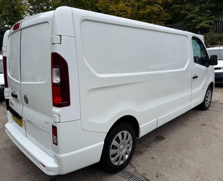 2018 Vauxhall Vivaro 1.6 CDTi 2900 Sportive Panel Van 5dr Diesel Manual L2 H1 Euro 6 (120 ps) PAN...