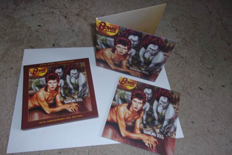 David Bowie – Diamond Dogs . Rare 30th Anniversary 2-CD Edition. Brand New