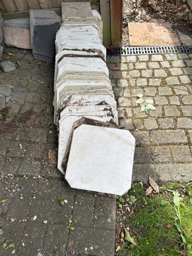 Free ceramic floor tiles 