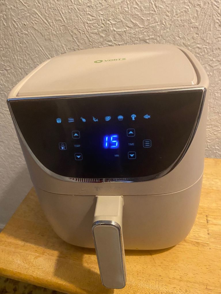 Vortx Air Fryer – As Good As New, Beige