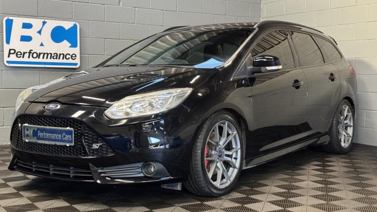 FORD FOCUS 2.0 T EcoBoost ST-3 Black Manual Petrol 2013