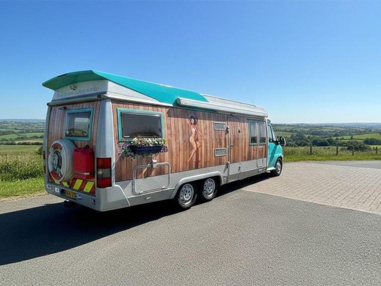 2001 Hobby 750 Tag Axle Motor Caravan