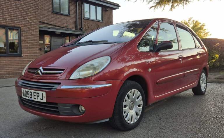 image for 1 owner. V Low Mileage. Full Serv Hist. 2009 /59 Citroën Xsara Picasso Desire (110) 1.6 Petrol