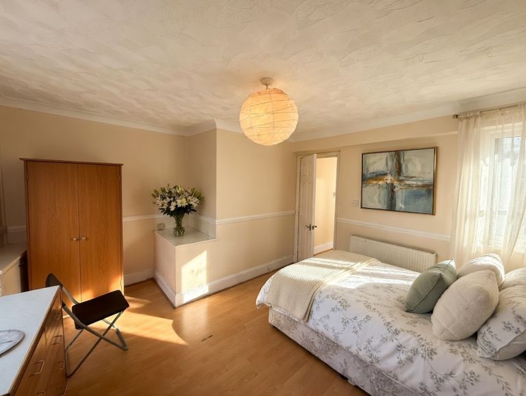 1 Bed Apartment in Somers Road, Southsea PO5