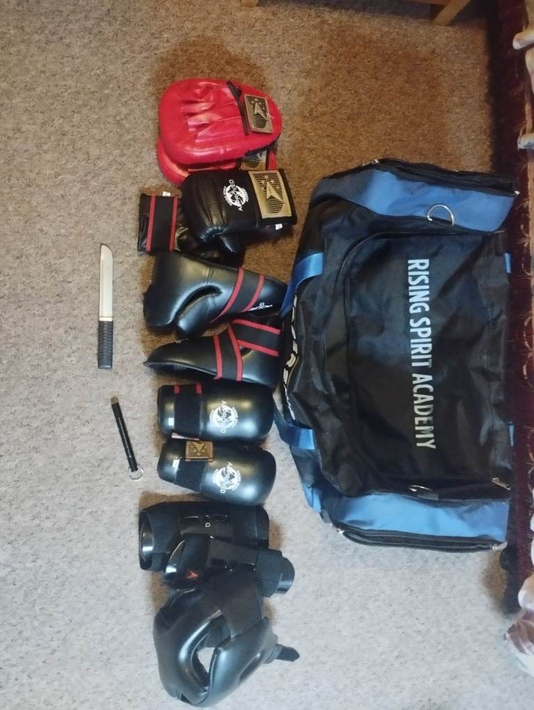 Kids Kickboxing / Karate full kit