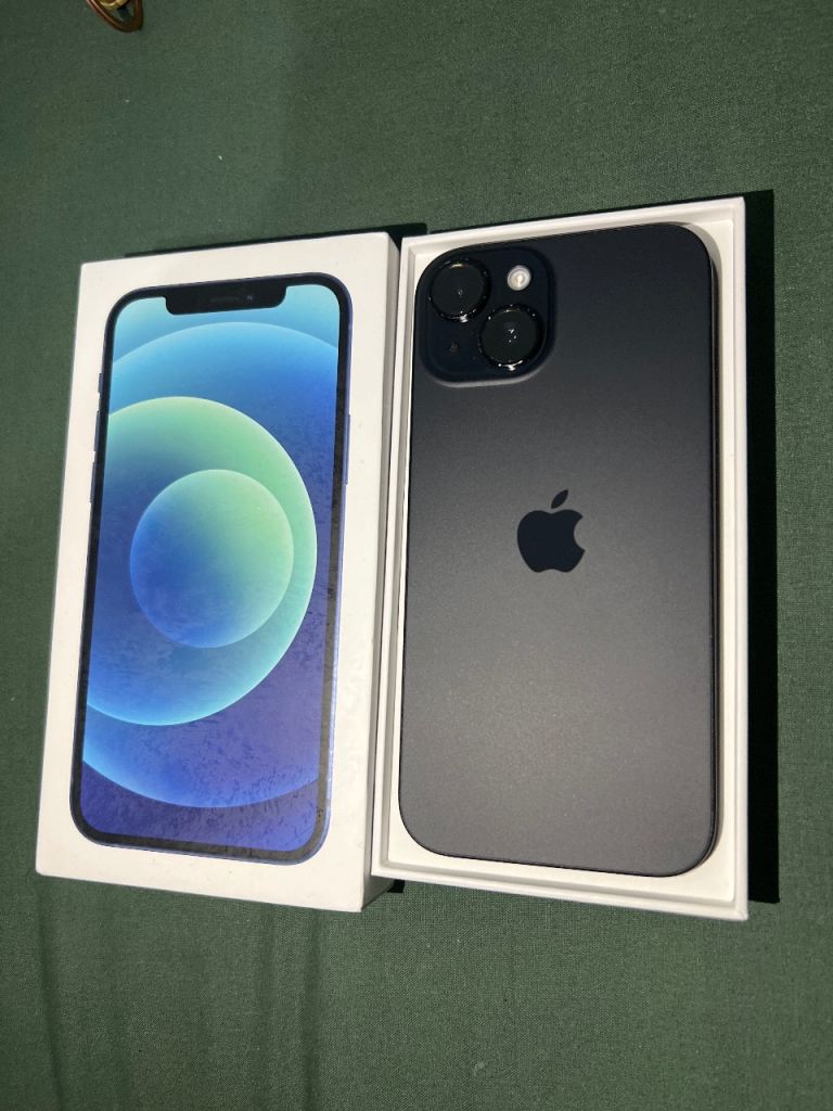 iPhone 15 black 