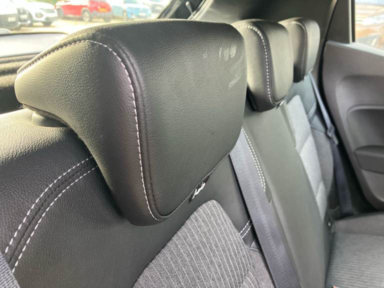 2022 Renault Clio 1.6 E-TECH Hybrid 140 SE Edition 5dr Auto Hatchback PETROL/ELECTRIC Automatic