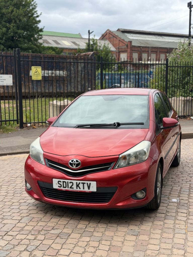 Toyota, YARIS, Hatchback, 2012, Manual, 1329 (cc), 5 doors