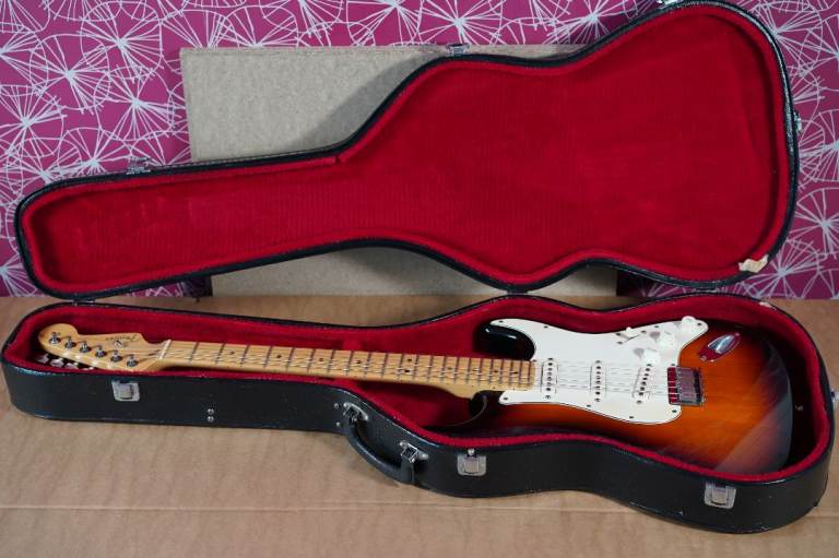 Fender USA Standard Stratocaster Hardtail (2001) + Hard Case