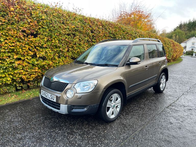 4x4 Skoda Yeti Hatchback 1798 (cc)