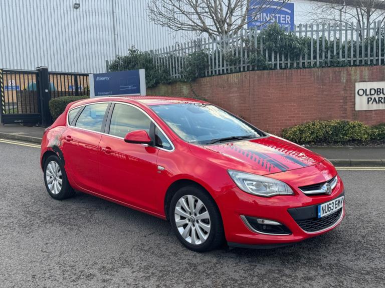 2013 Vauxhall Astra 2.0 CDTi 16V ecoFLEX Elite 5dr HATCHBACK Diesel Manual