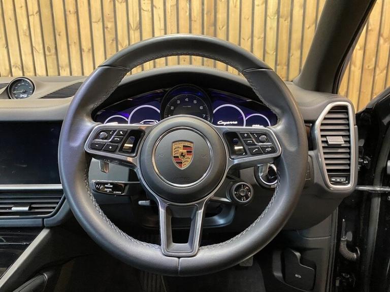 2022 Porsche Cayenne V6 E-Hybrid SUV HYBRID Automatic